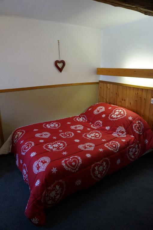 Auberge Saint Antoine Pelvoux Bagian luar foto