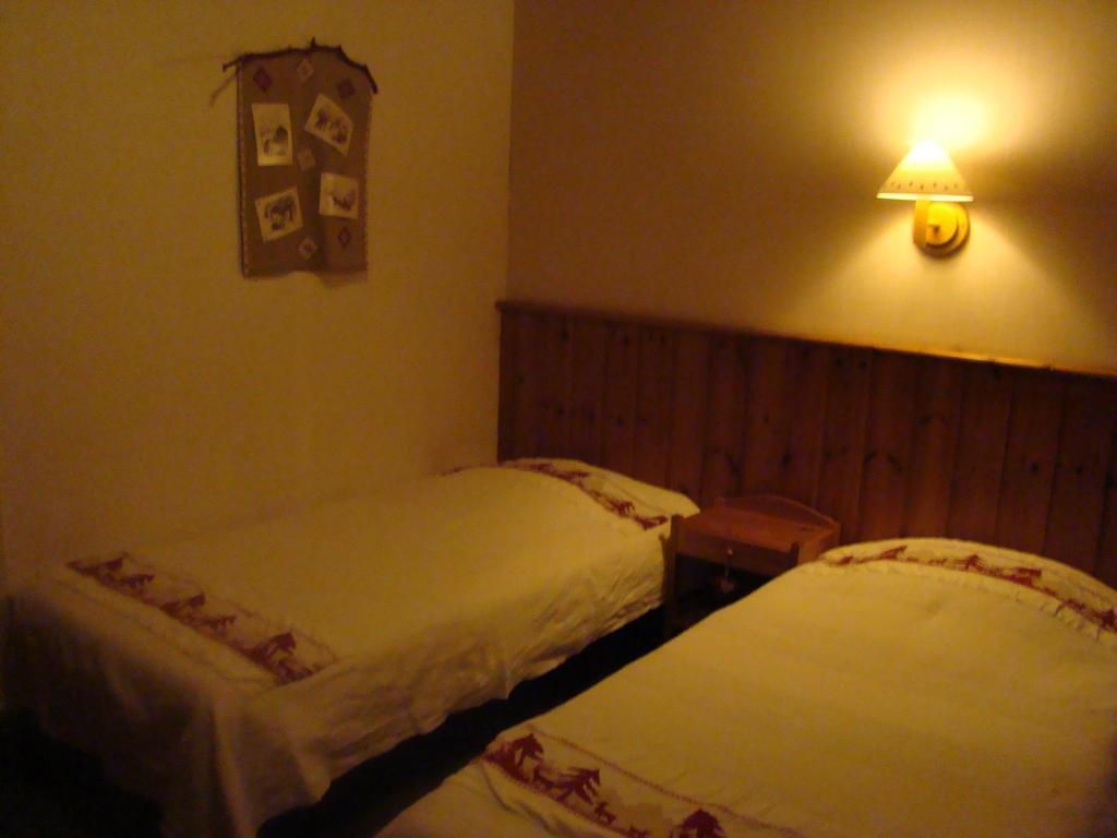 Auberge Saint Antoine Pelvoux Ruang foto